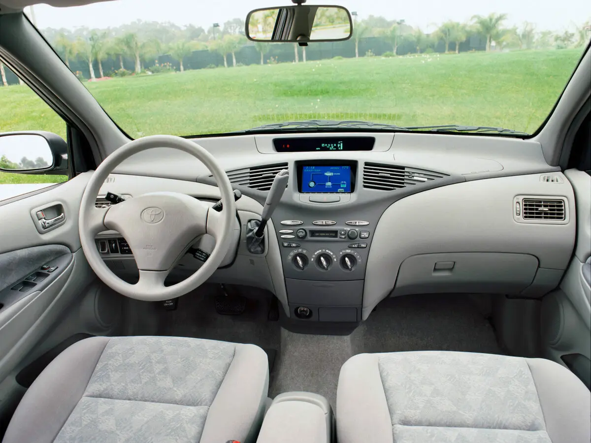 Toyota Prius I Рестайлинг (XW10) Седан — фото 5