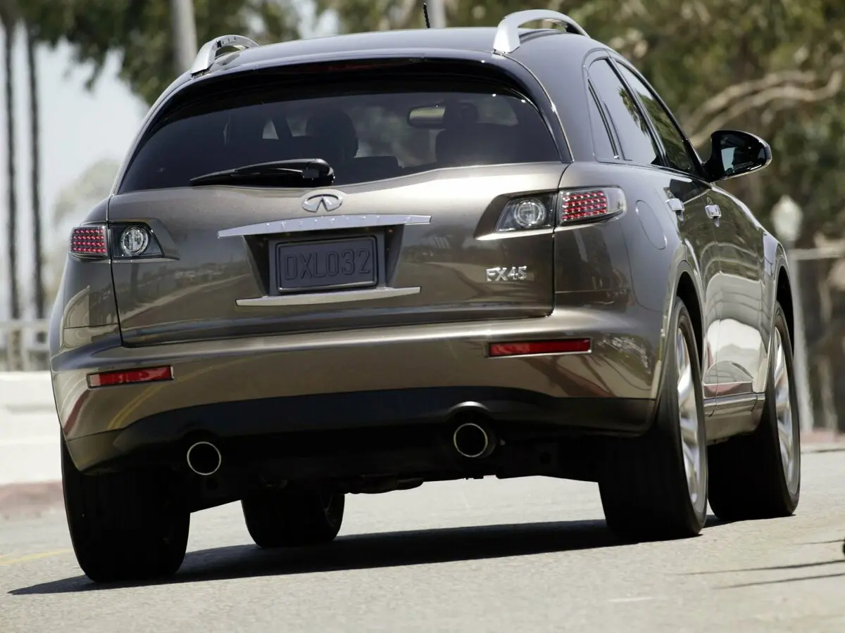 Infiniti FX I (S50) Внедорожник 5 дв. — 照片 4