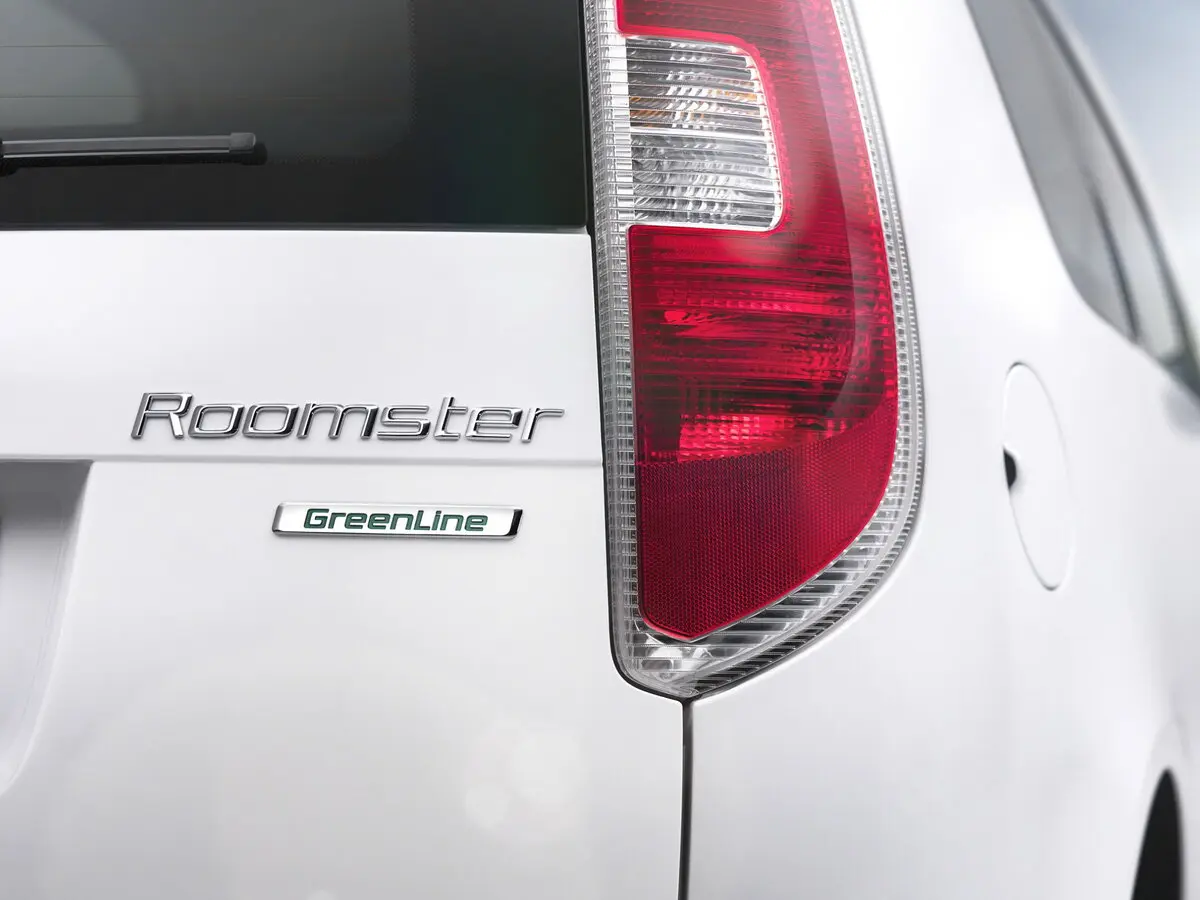 Skoda Roomster I Рестайлинг Компактвэн — сүрөт 8
