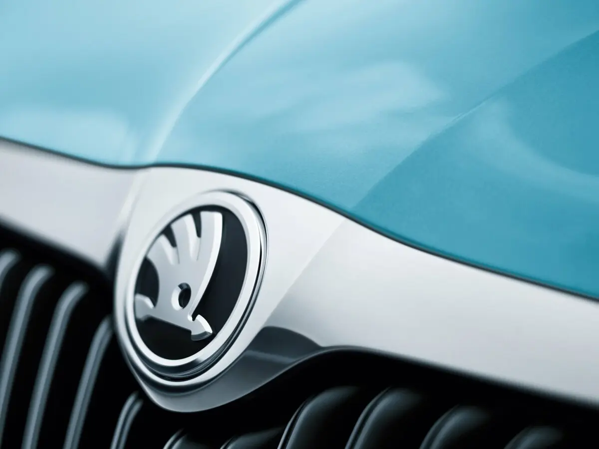 Skoda Roomster I Рестайлинг Компактвэн — сүрөт 9