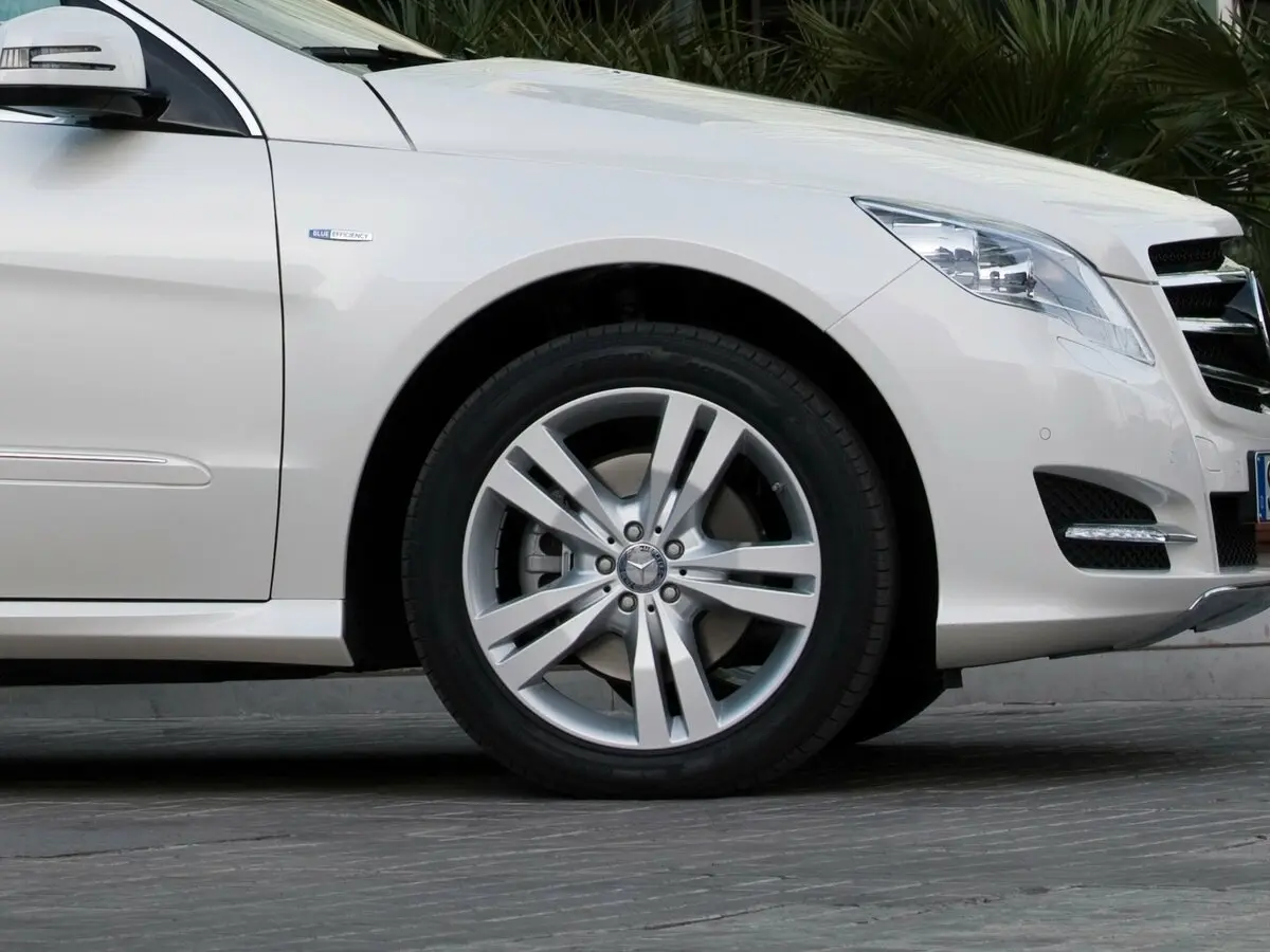 Mercedes-Benz R-Класс I Рестайлинг 2 Минивэн Long — photo 17