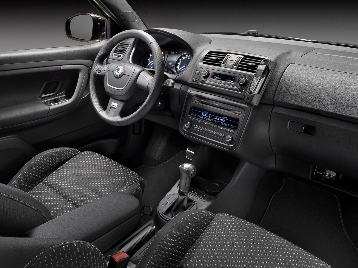 Skoda Fabia RS II Хэтчбек 5 дв. — фото 7