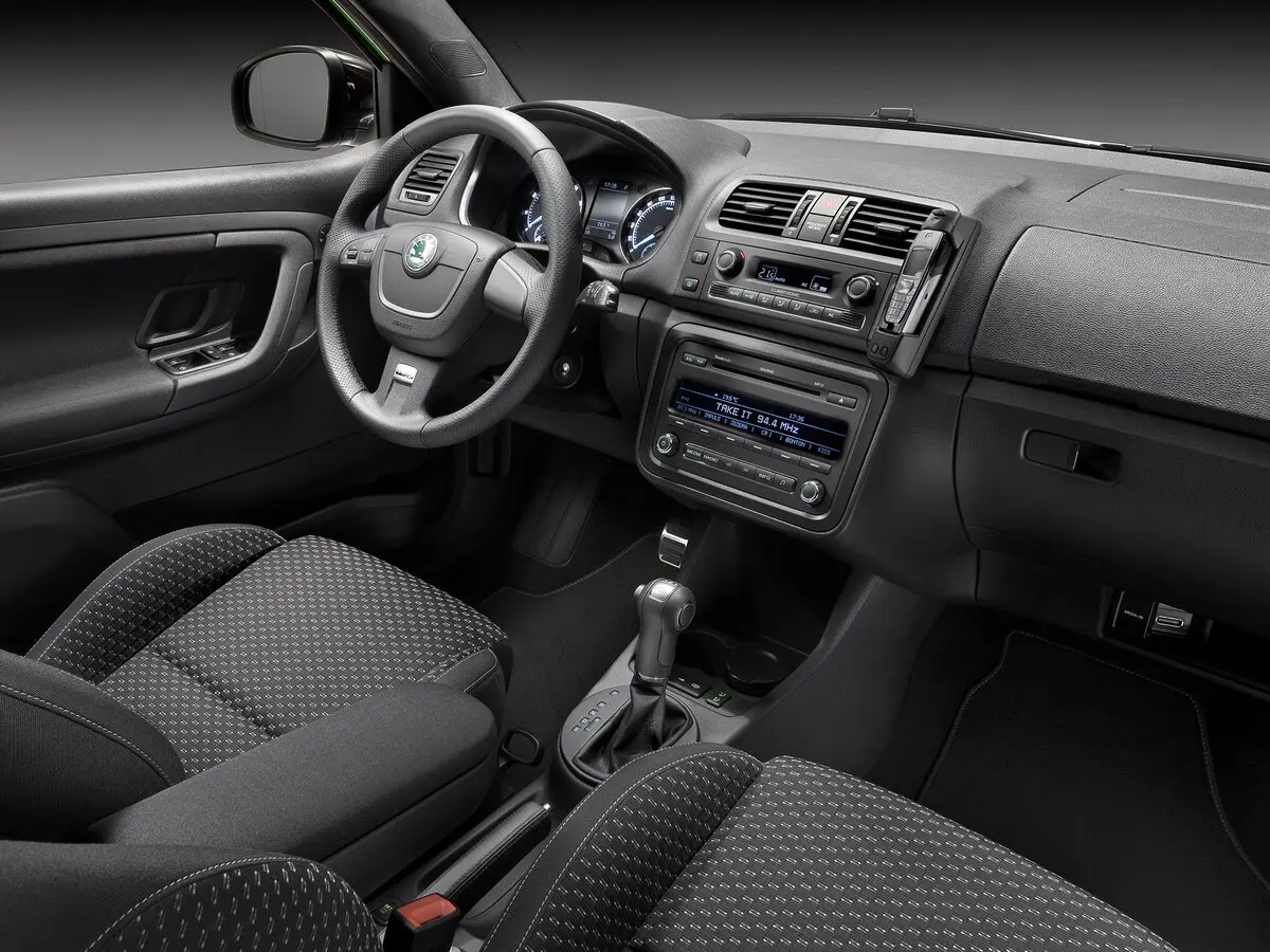 Skoda Fabia RS II Хэтчбек 5 дв. — сүрөт 7