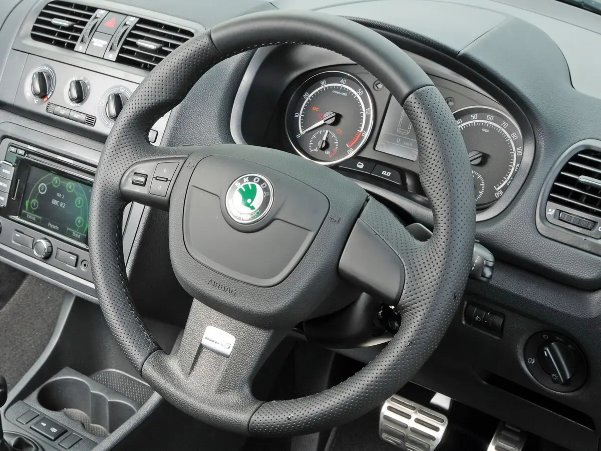 Skoda Fabia RS II Хэтчбек 5 дв. — сүрөт 9