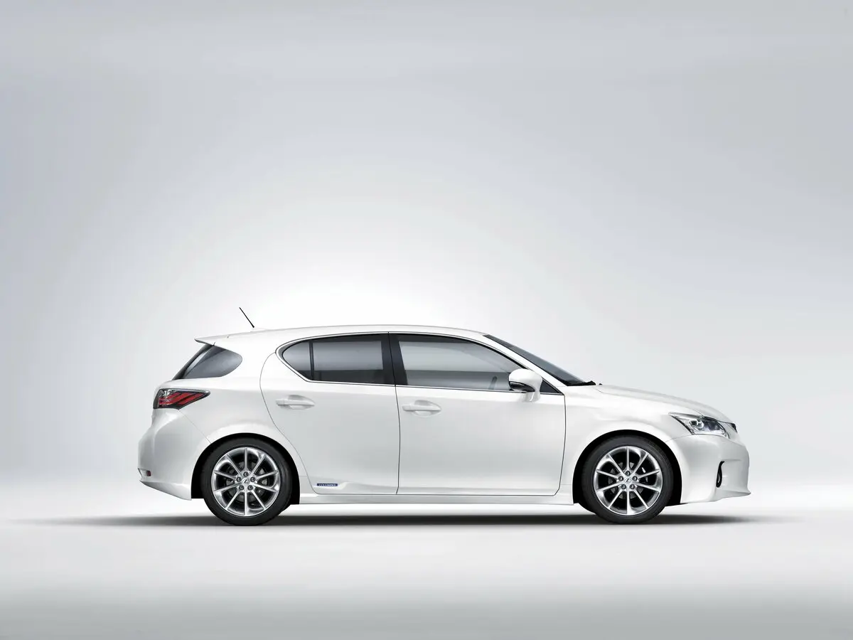 Lexus CT I Хэтчбек 5 дв. — сүрөт 2