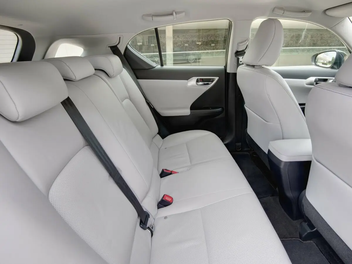 Lexus CT I Хэтчбек 5 дв. — сүрөт 10