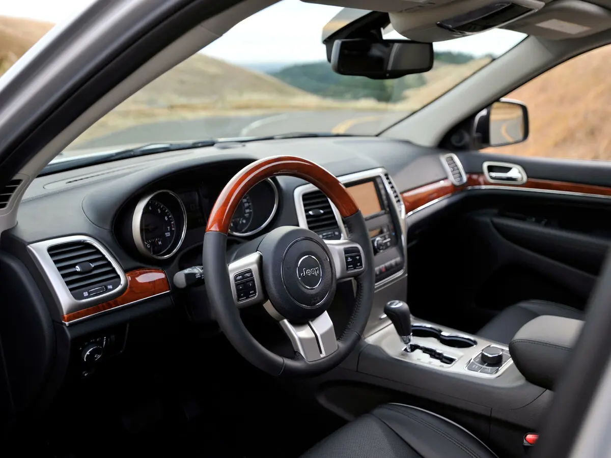 Jeep Grand Cherokee IV (WK2) Внедорожник 5 дв. — сүрөт 8