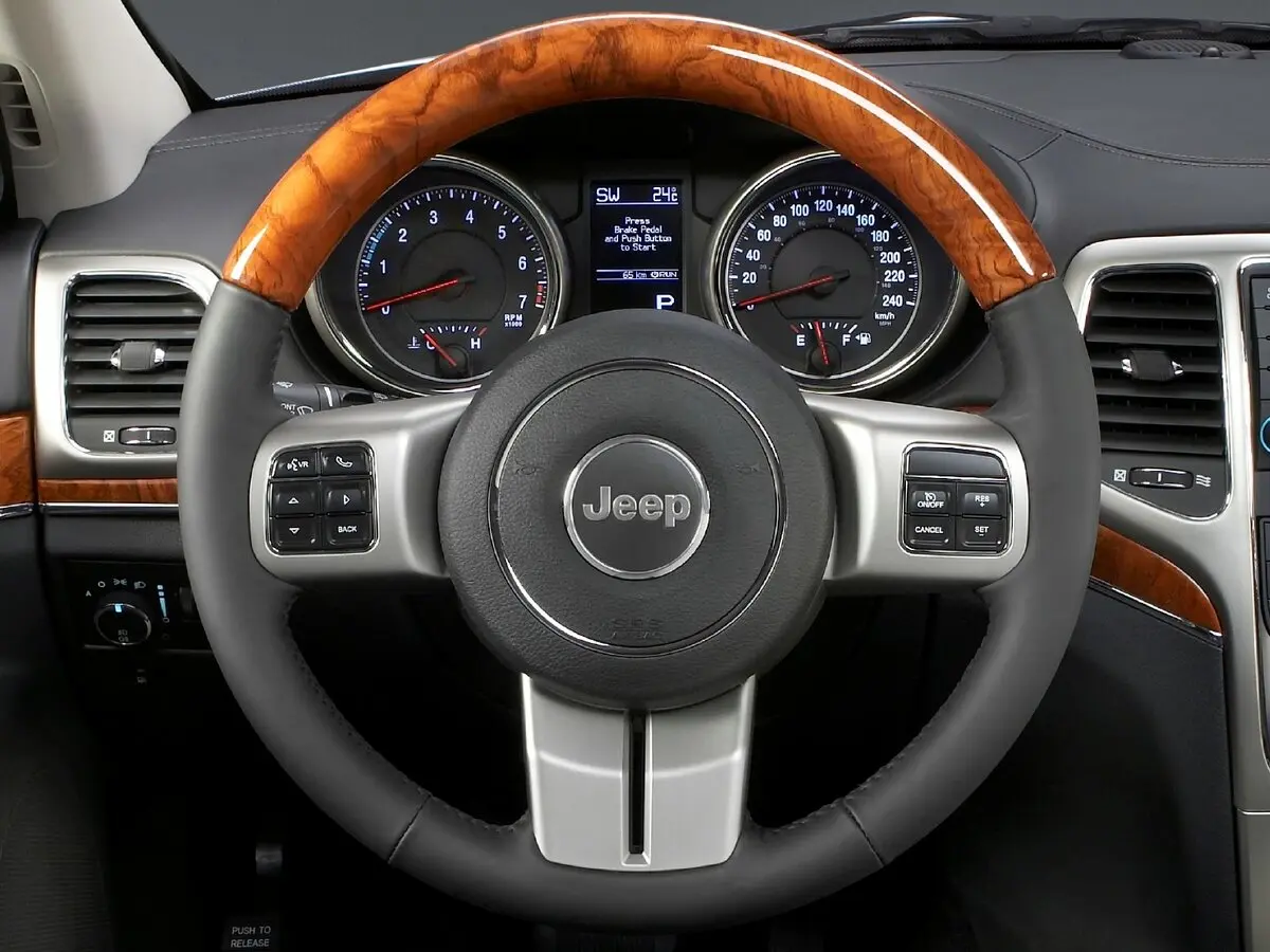 Jeep Grand Cherokee IV (WK2) Внедорожник 5 дв. — сүрөт 9