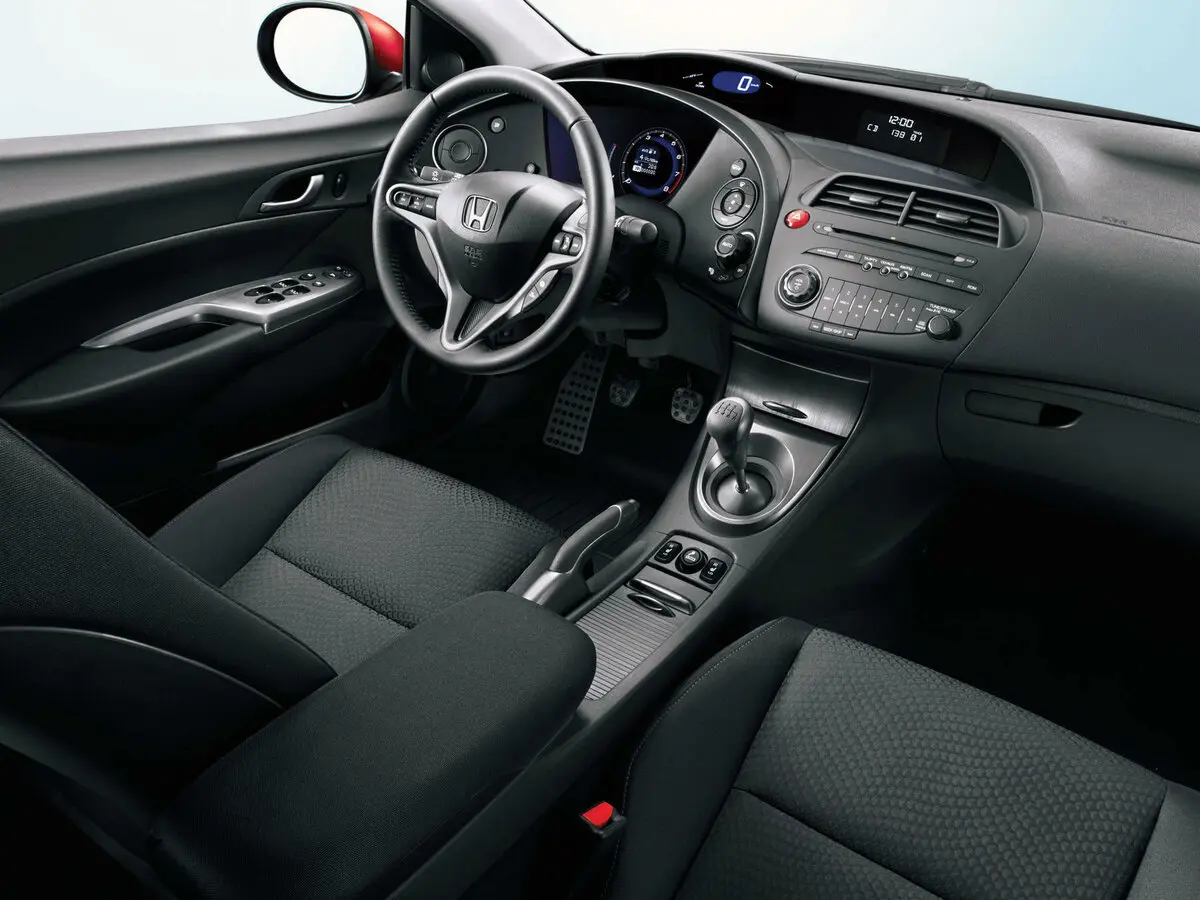 Honda Civic VIII Рестайлинг Хэтчбек 5 дв. — фото 6