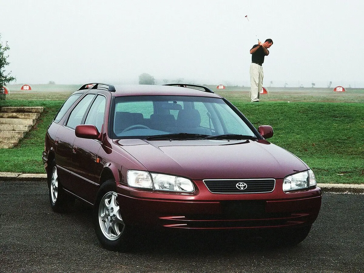 Toyota Camry IV (XV20) Универсал 5 дв. Gracia — сүрөт 3