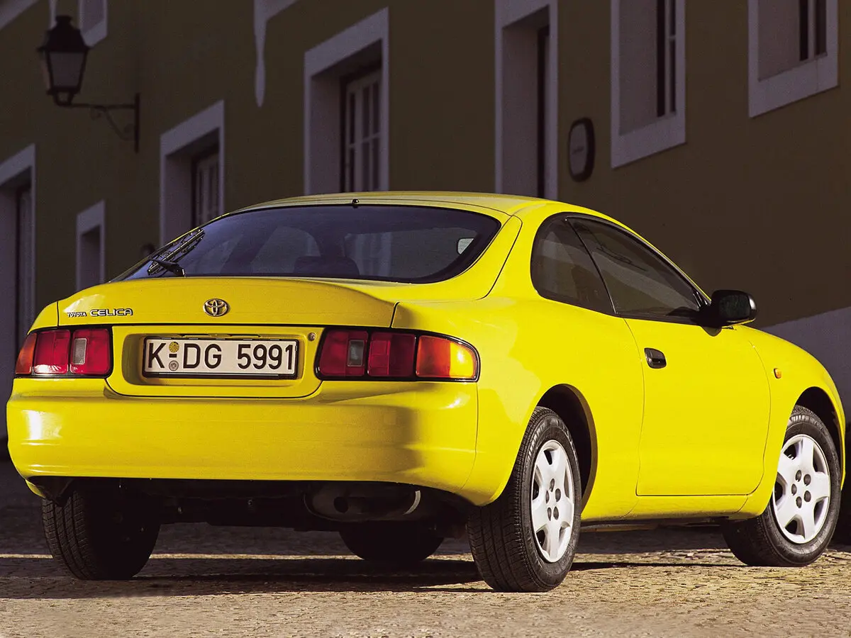 Toyota Celica VI (T200) Рестайлинг Лифтбек — фото 4