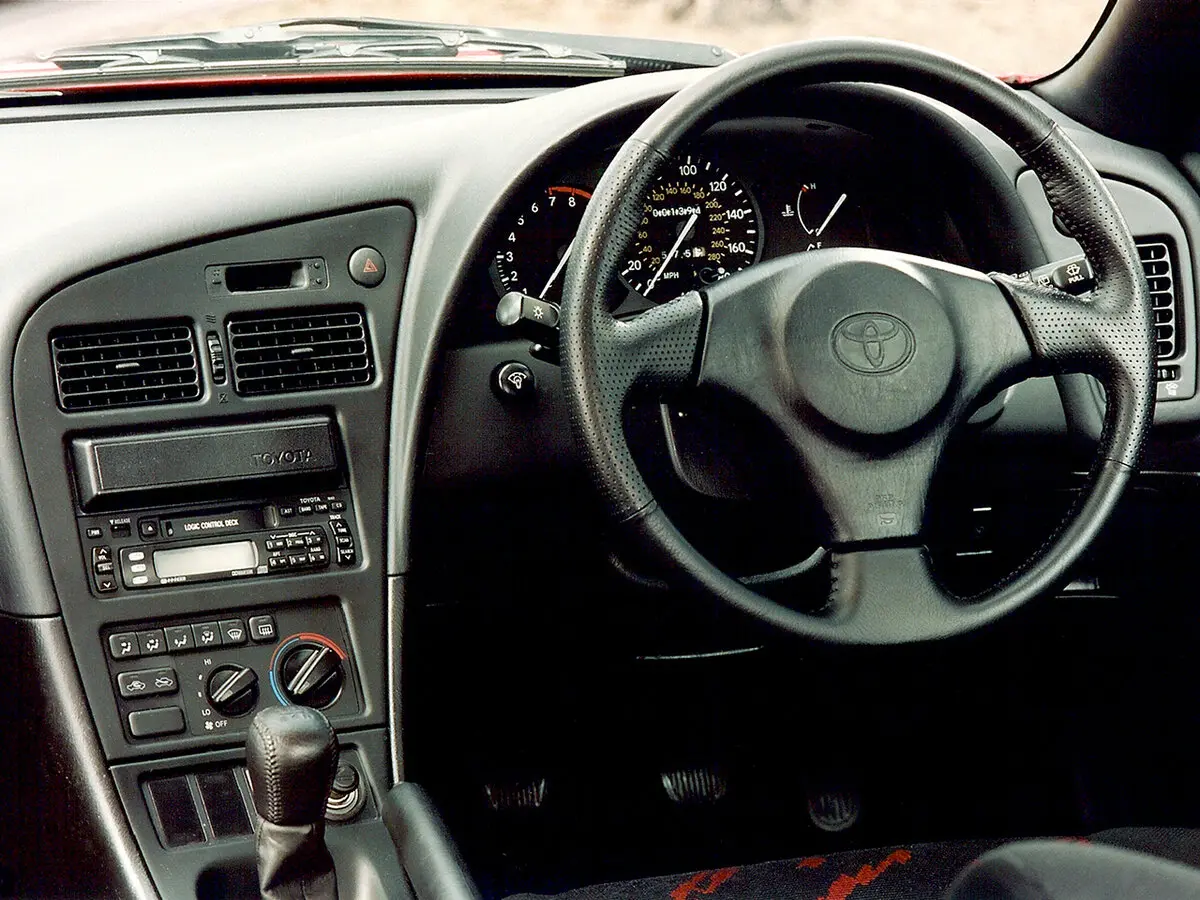 Toyota Celica VI (T200) Рестайлинг Лифтбек — фото 6