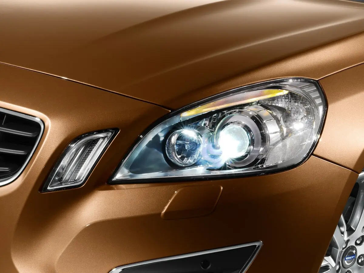Volvo S60 II Седан — сүрөт 17