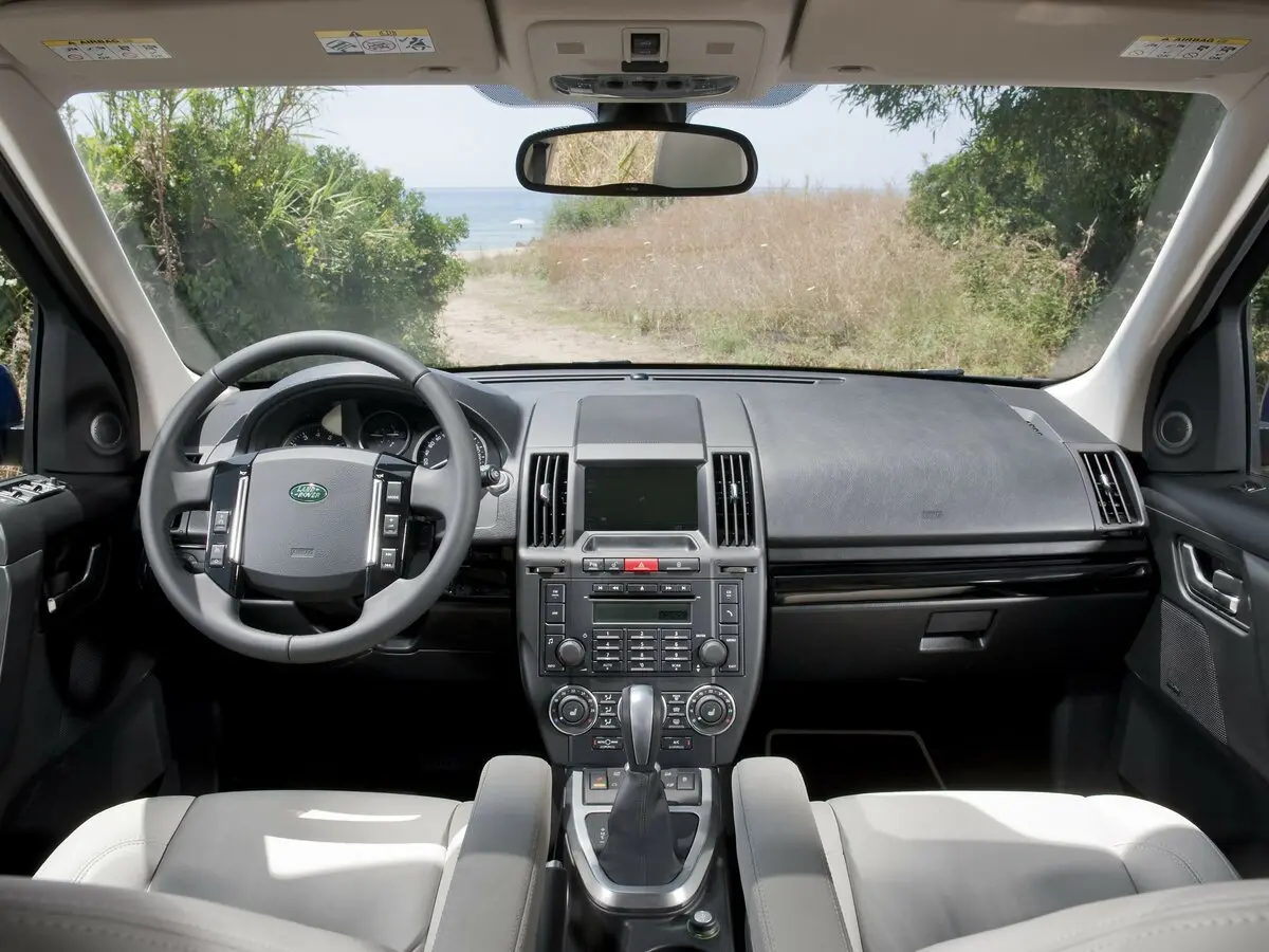 Land Rover Freelander II Рестайлинг Внедорожник 5 дв. — photo 6