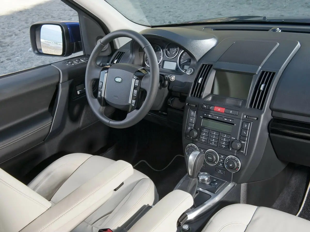 Land Rover Freelander II Рестайлинг Внедорожник 5 дв. — photo 7