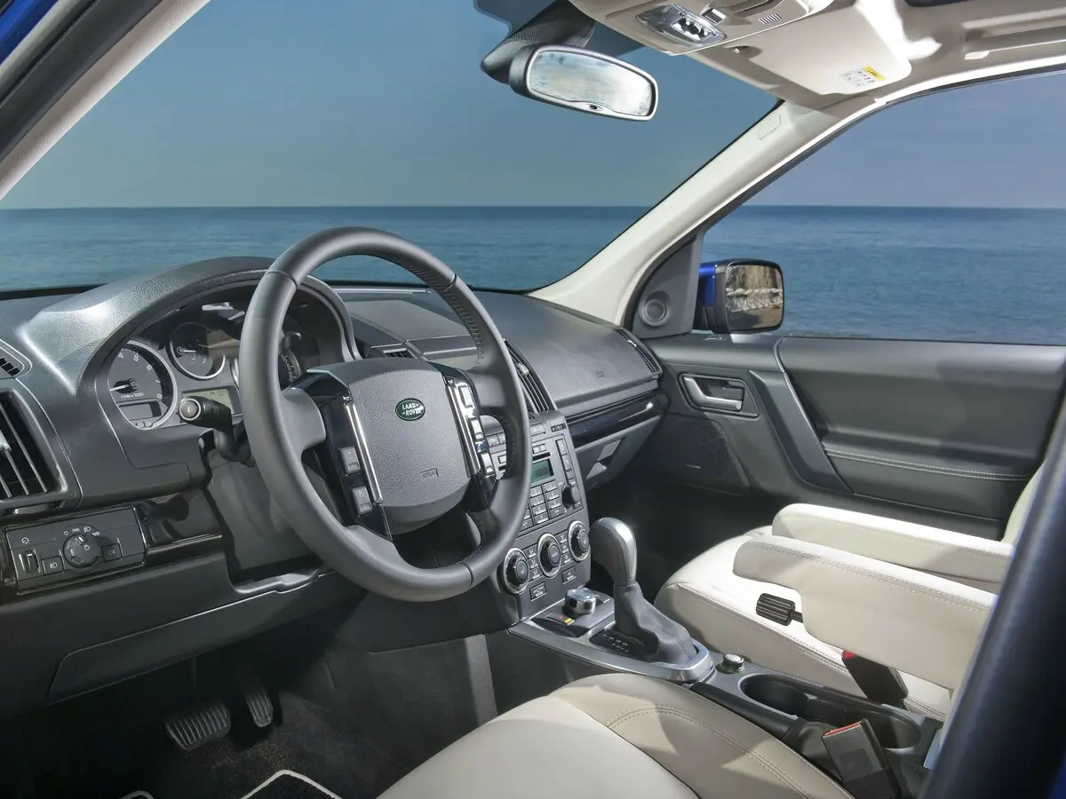 Land Rover Freelander II Рестайлинг Внедорожник 5 дв. — photo 8