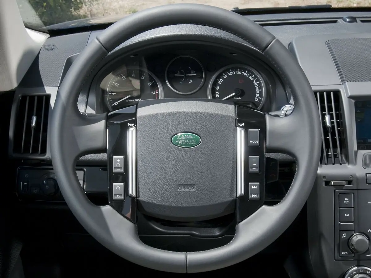 Land Rover Freelander II Рестайлинг Внедорожник 5 дв. — photo 10