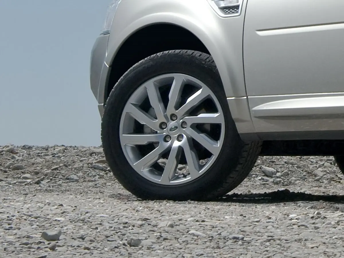 Land Rover Freelander II Рестайлинг Внедорожник 5 дв. — photo 20