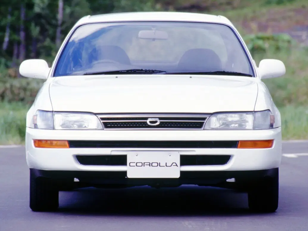 Toyota Corolla VII (E100) Седан — фото 2