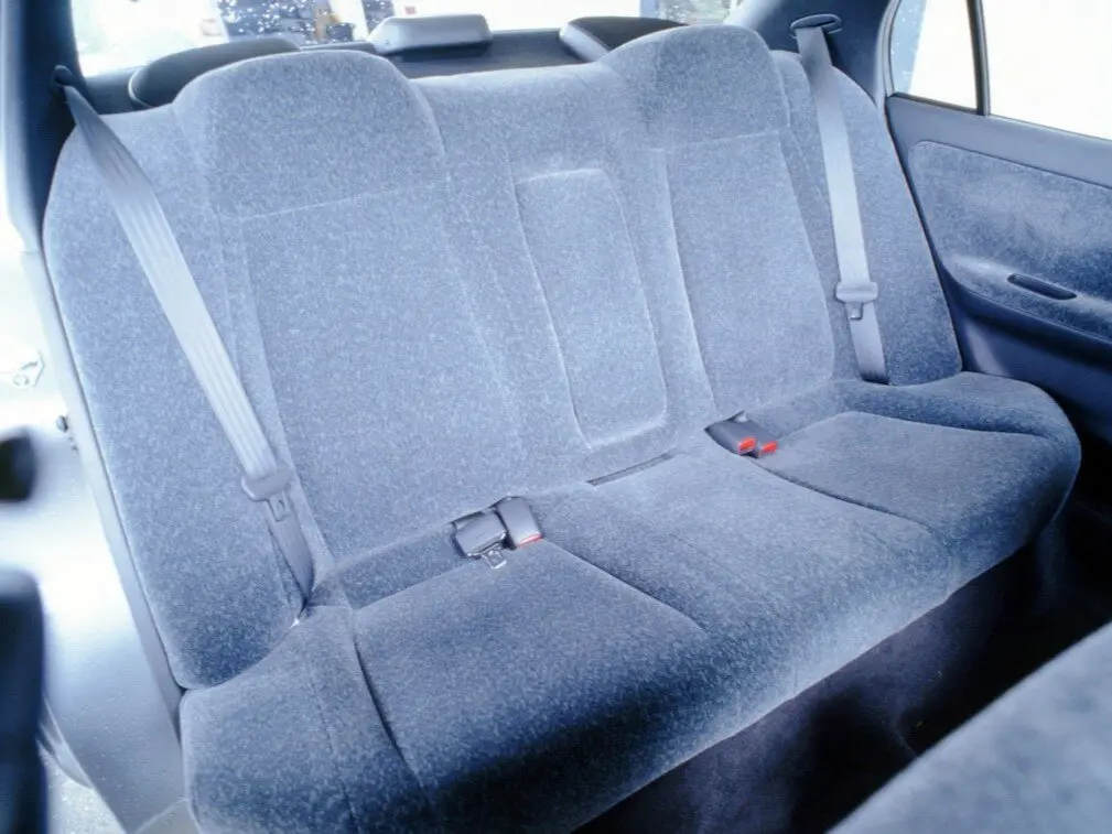 Toyota Corolla VII (E100) Седан — фото 7