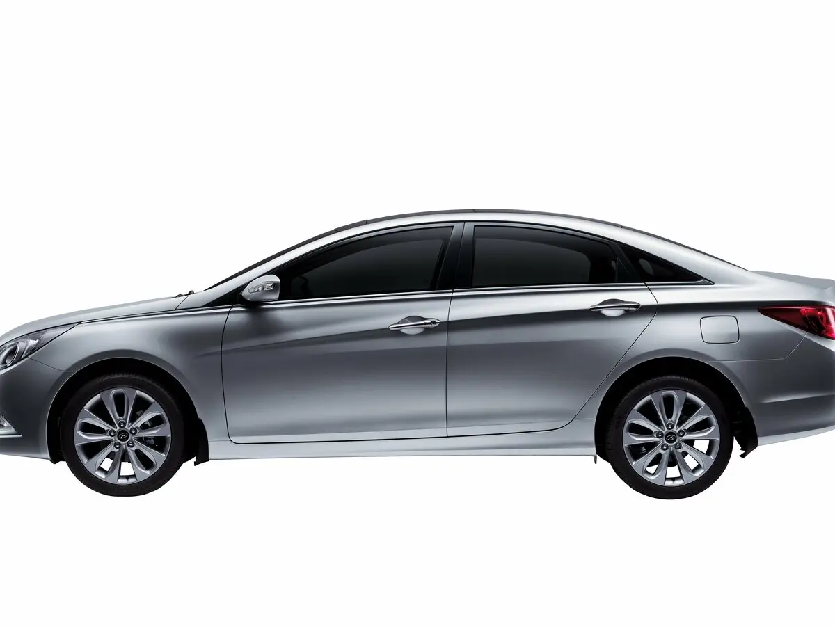 Hyundai Sonata VI (YF) Седан — фото 2