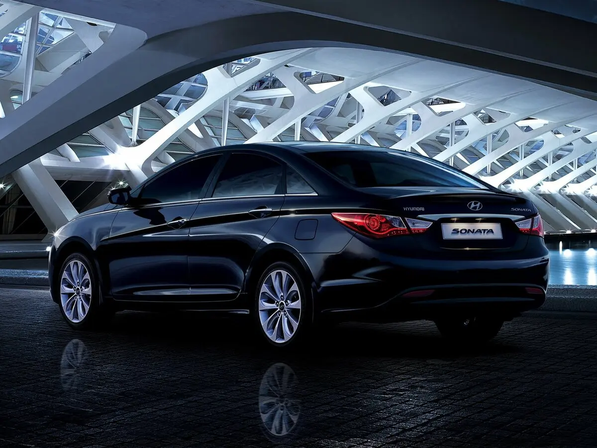 Hyundai Sonata VI (YF) Седан — фото 5