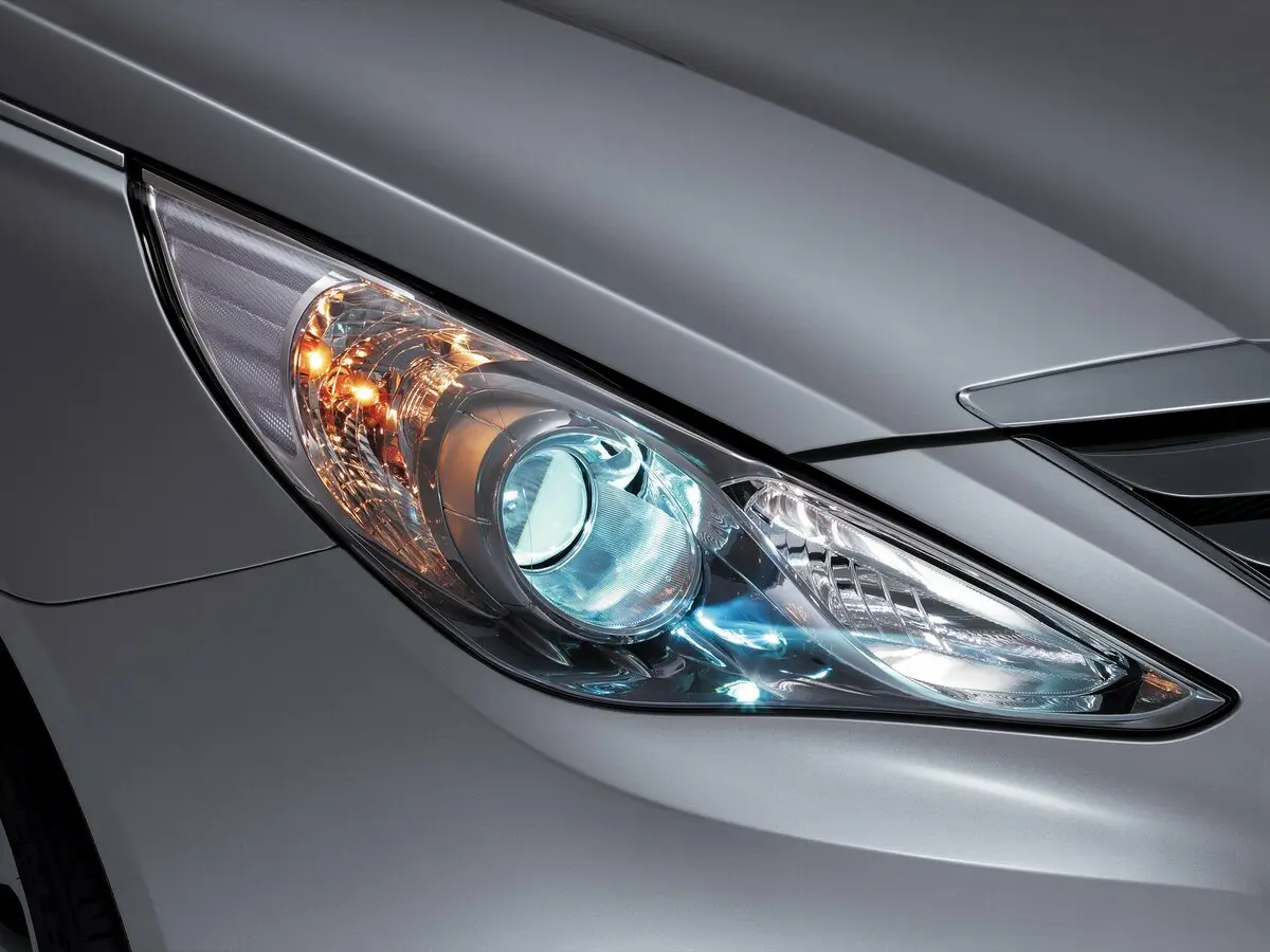 Hyundai Sonata VI (YF) Седан — фото 10