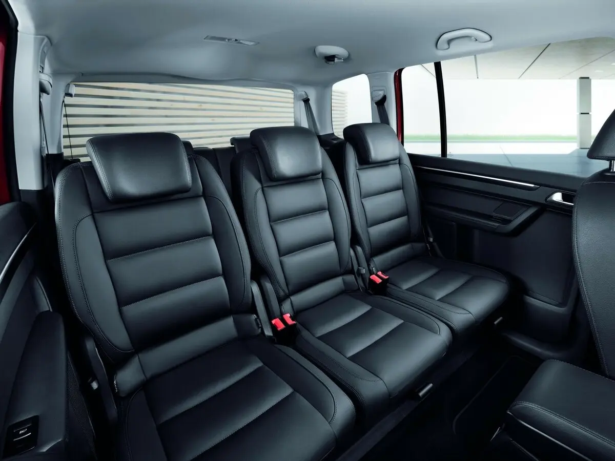 Volkswagen Touran I Рестайлинг 2 Компактвэн — сүрөт 12