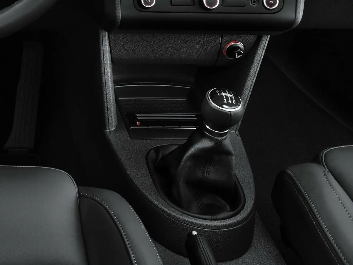 Volkswagen Touran I Рестайлинг 2 Компактвэн — сүрөт 13
