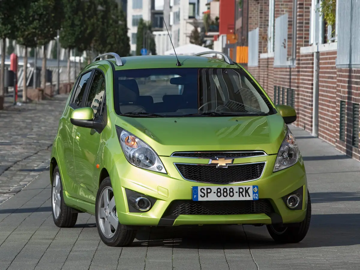 Chevrolet Spark III Хэтчбек 5 дв. — photo 3