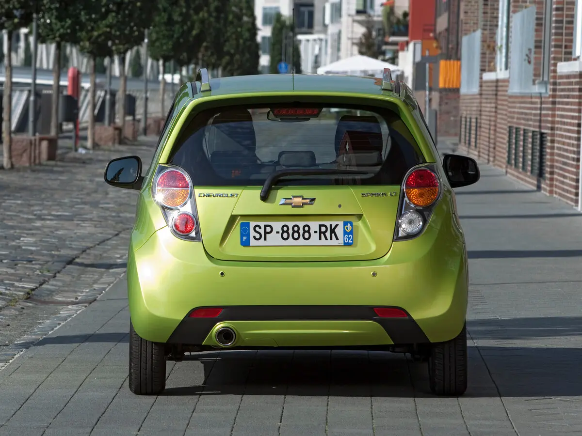 Chevrolet Spark III Хэтчбек 5 дв. — photo 4