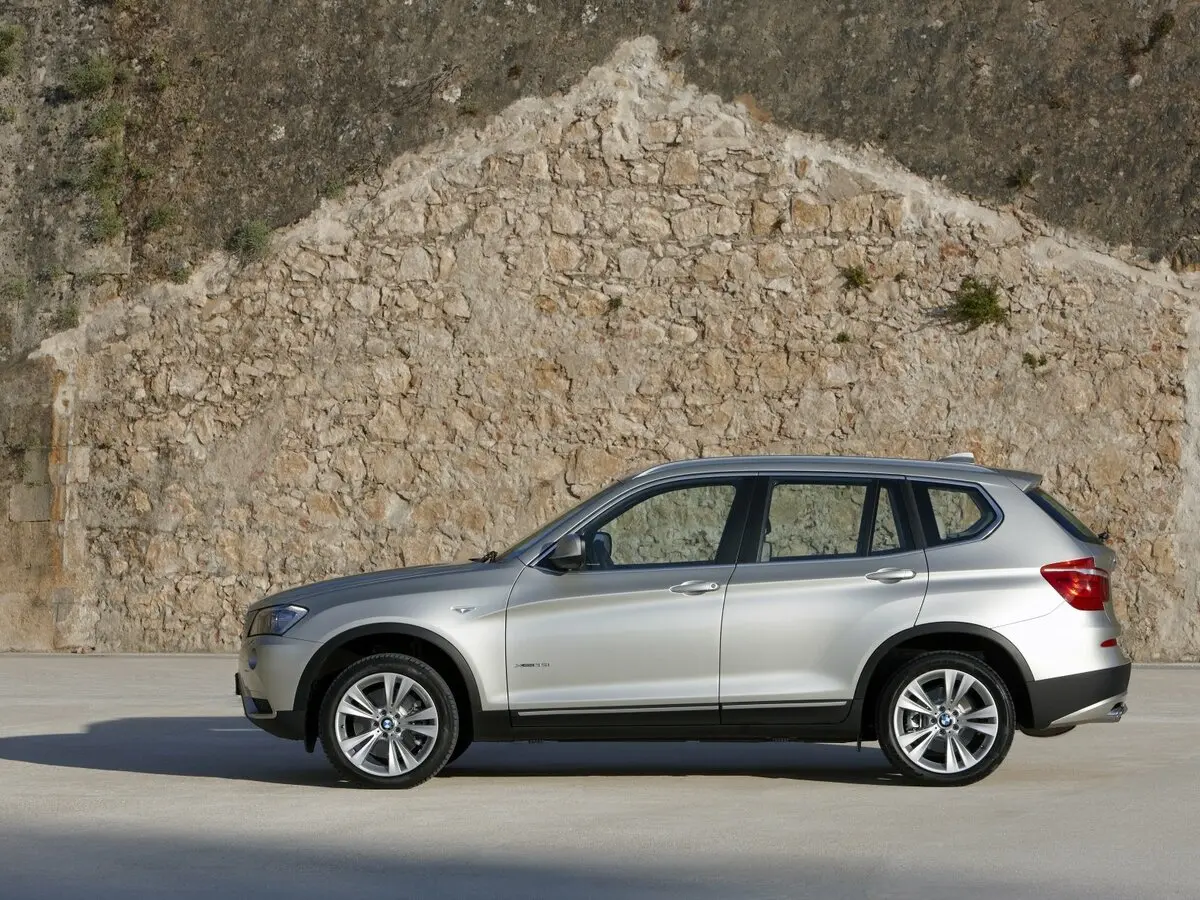 BMW X3 II (F25) Внедорожник 5 дв. — сүрөт 2