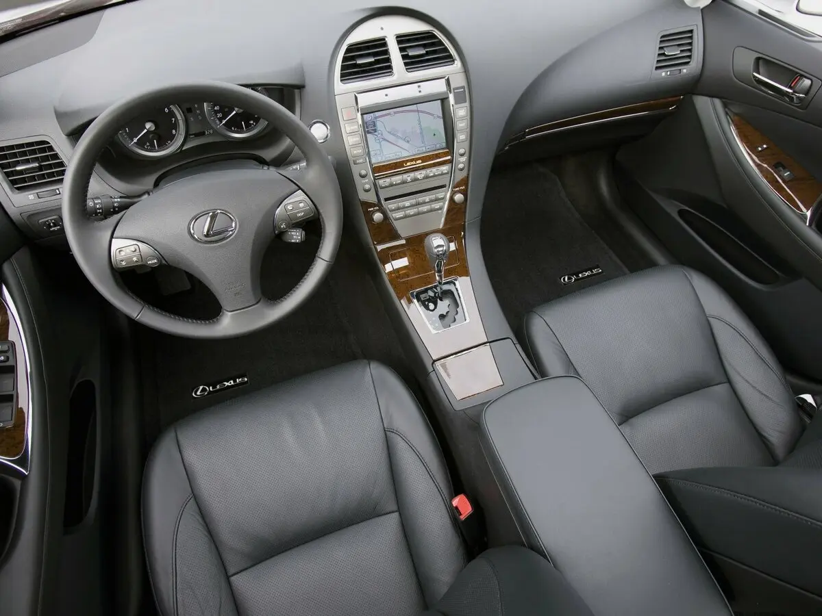 Lexus ES V Рестайлинг Седан — фото 6