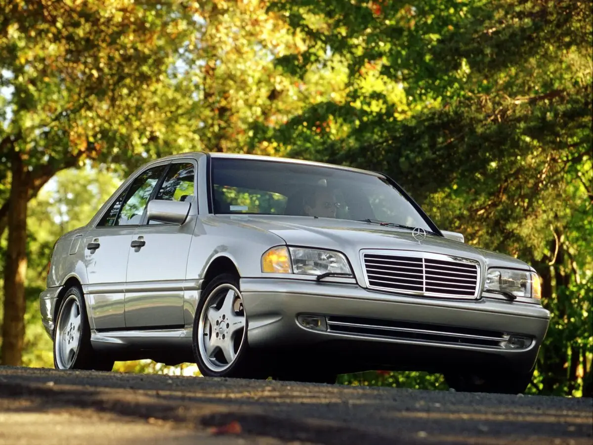 Mercedes-Benz C-Класс AMG I (W202) Рестайлинг Седан — сүрөт 3