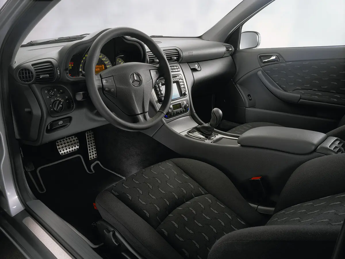 Mercedes-Benz C-Класс AMG II (W203) Хэтчбек 3 дв. — сүрөт 7
