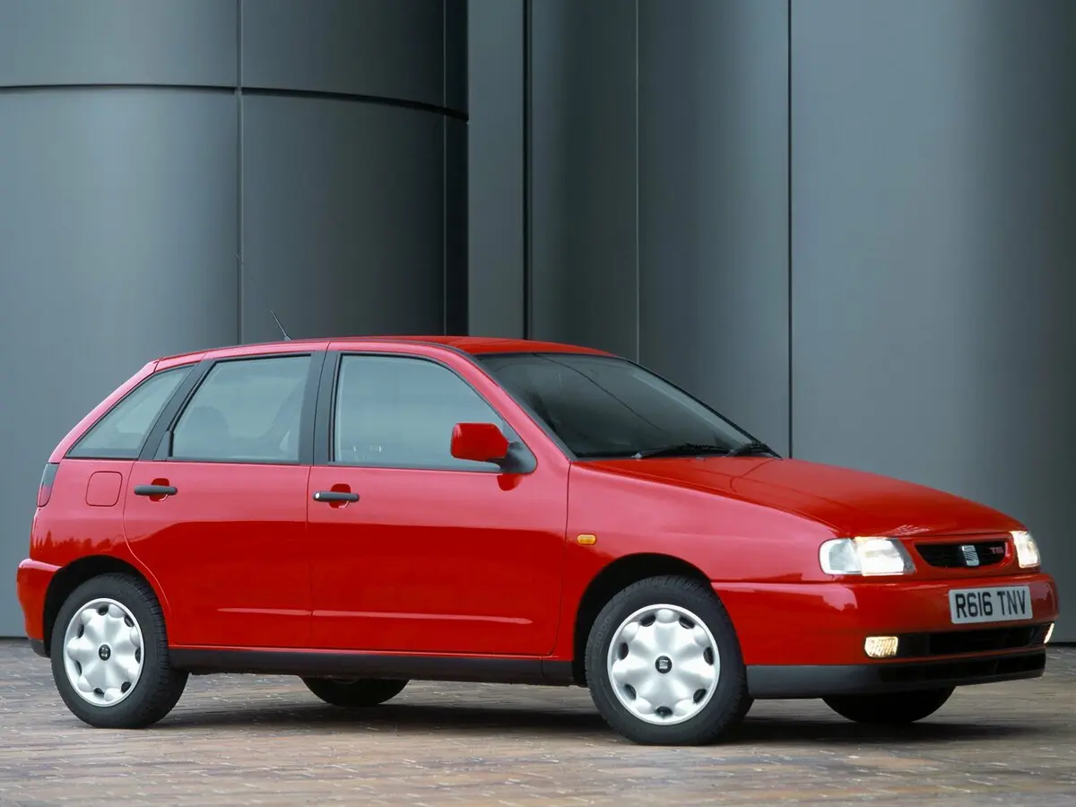 SEAT Ibiza II Хэтчбек 5 дв. — 照片 2