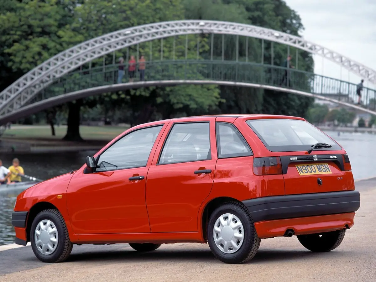 SEAT Ibiza II Хэтчбек 5 дв. — 照片 4