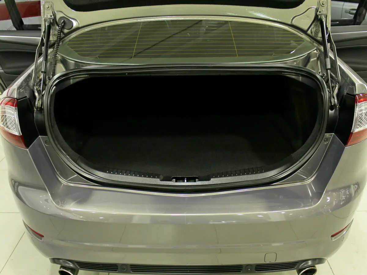 Ford Mondeo IV Рестайлинг Седан — фото 13