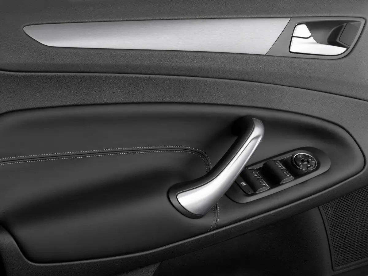 Ford Mondeo IV Рестайлинг Лифтбек — фото 10