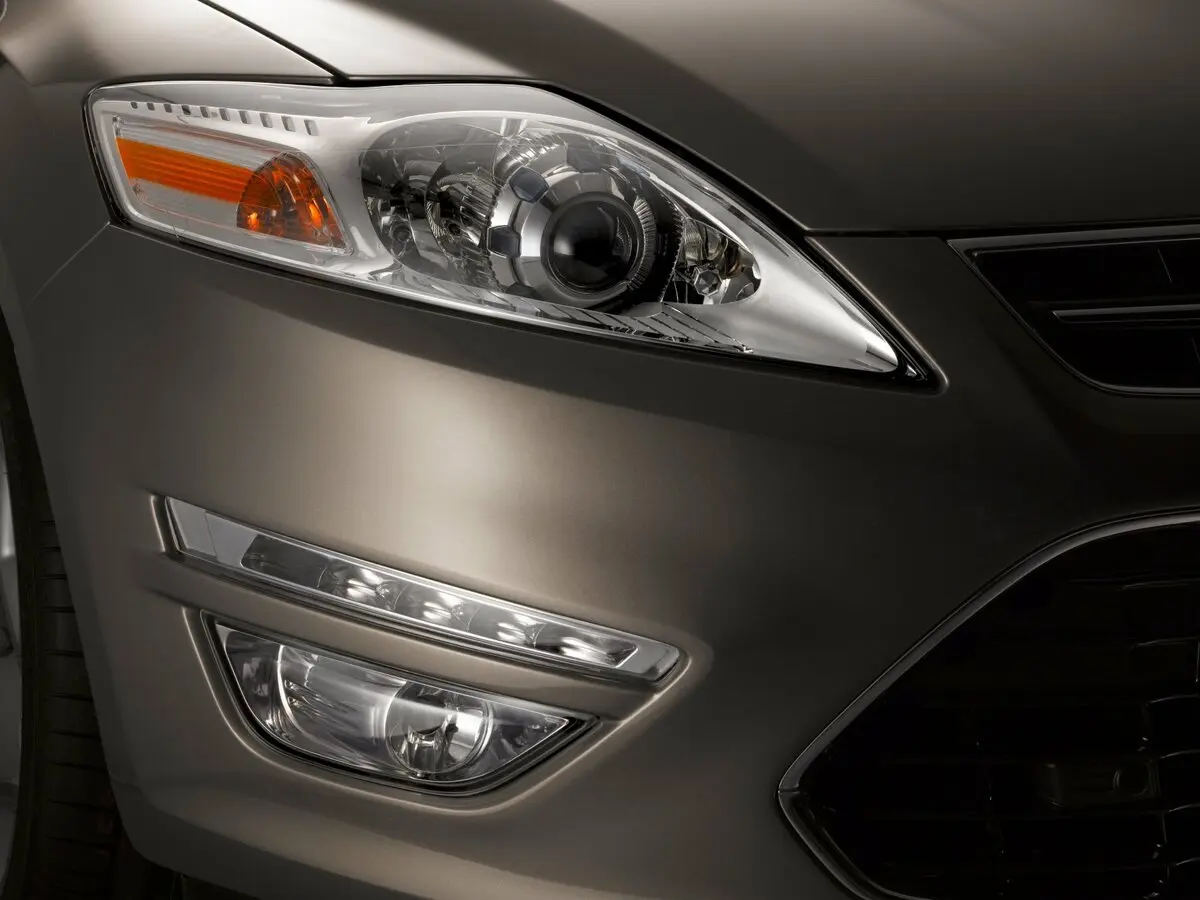 Ford Mondeo IV Рестайлинг Лифтбек — фото 12