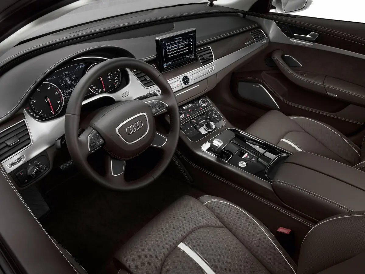 Audi A8 III (D4) Седан Long — 照片 8