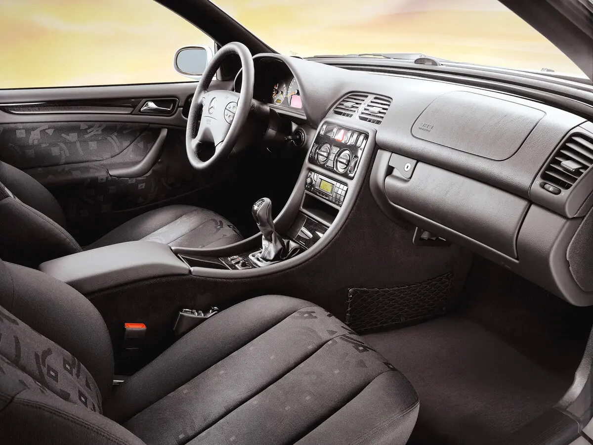 Mercedes-Benz CLK-Класс I (W208) Купе — сүрөт 7
