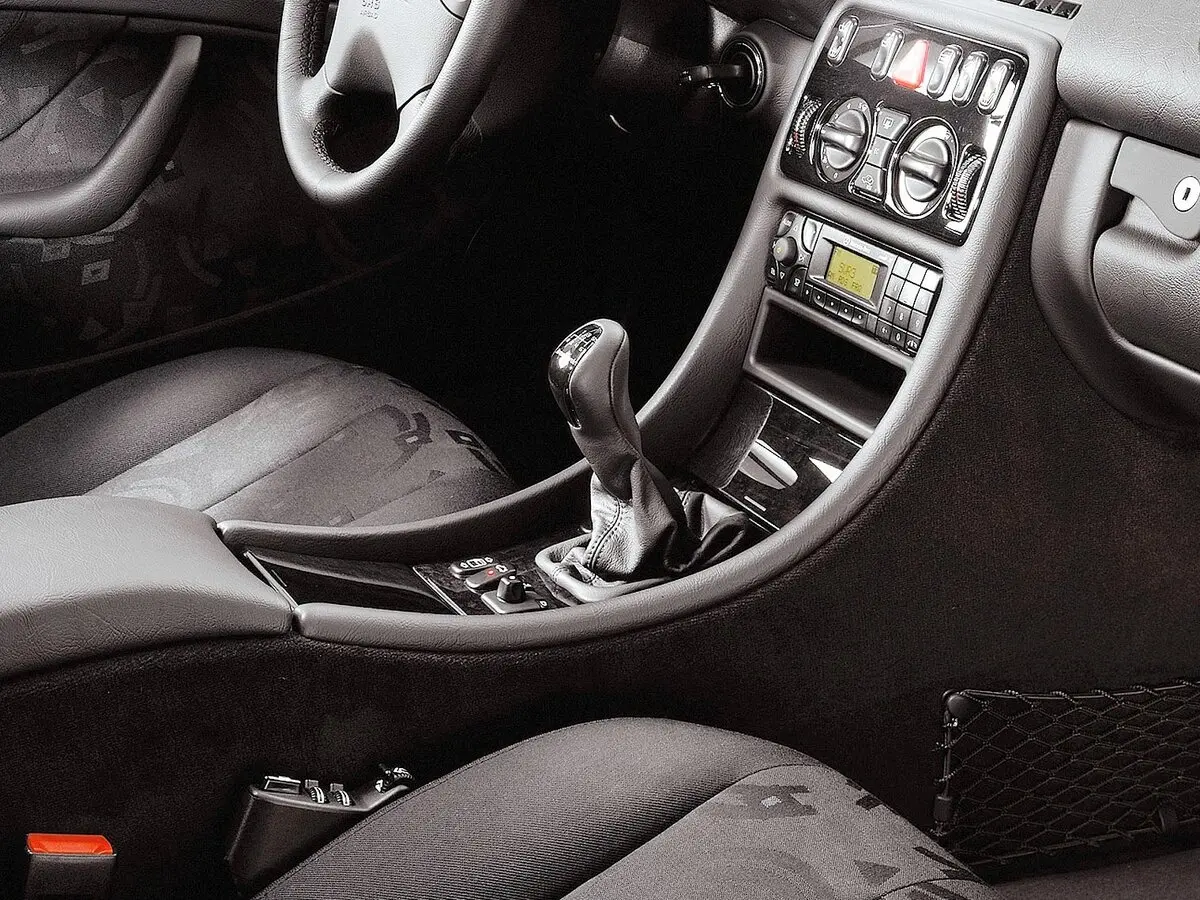 Mercedes-Benz CLK-Класс I (W208) Купе — сүрөт 8