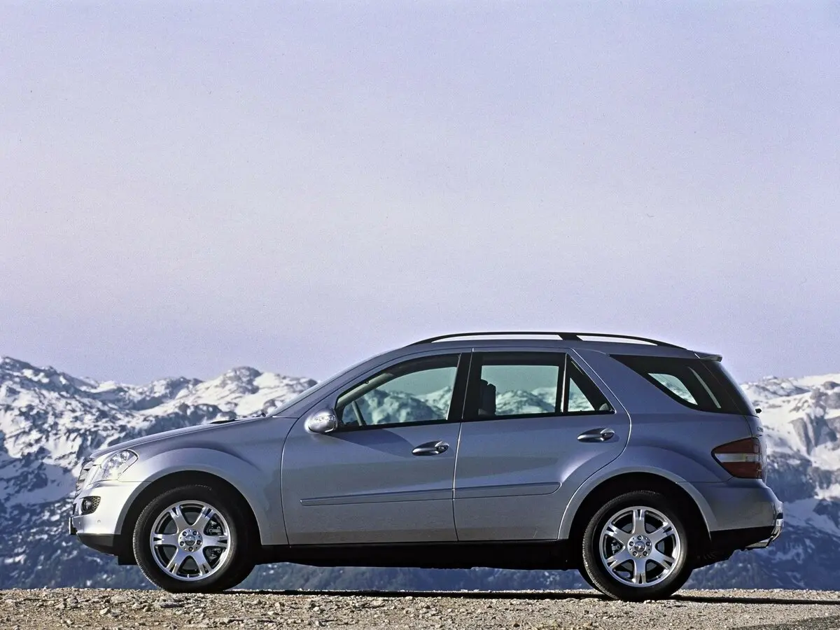 Mercedes-Benz M-Класс II (W164) Внедорожник 5 дв. — 照片 2