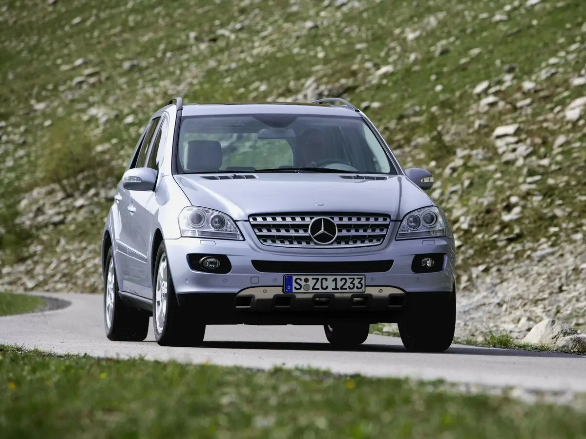 Mercedes-Benz M-Класс II (W164) Внедорожник 5 дв. — 照片 3