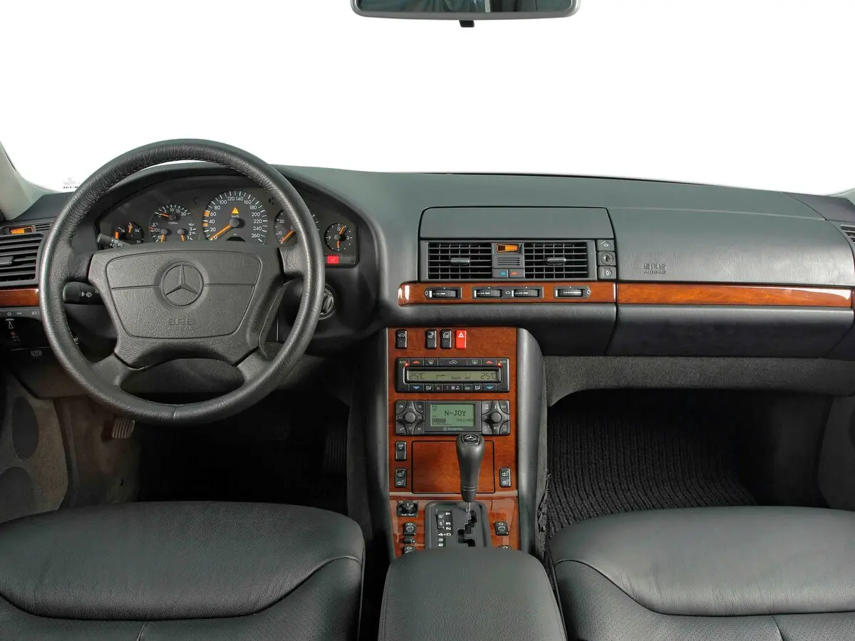 Mercedes-Benz S-Класс III (W140) Рестайлинг Седан Long — фото 6