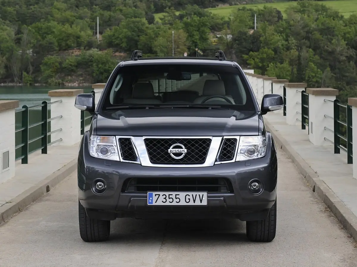 Nissan Pathfinder III Рестайлинг Внедорожник 5 дв. — фото 3