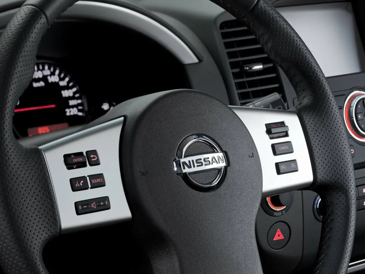 Nissan Pathfinder III Рестайлинг Внедорожник 5 дв. — фото 10