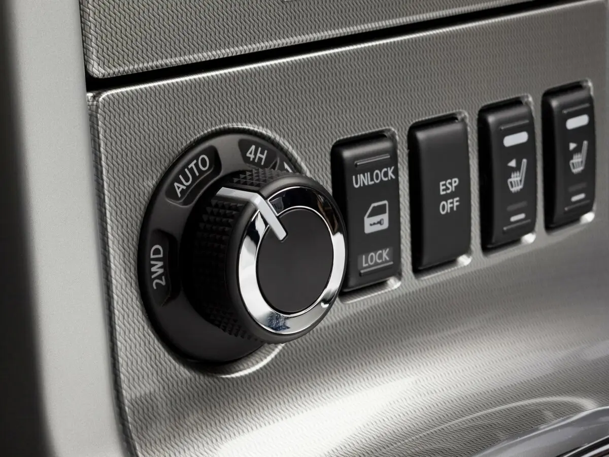 Nissan Pathfinder III Рестайлинг Внедорожник 5 дв. — фото 14