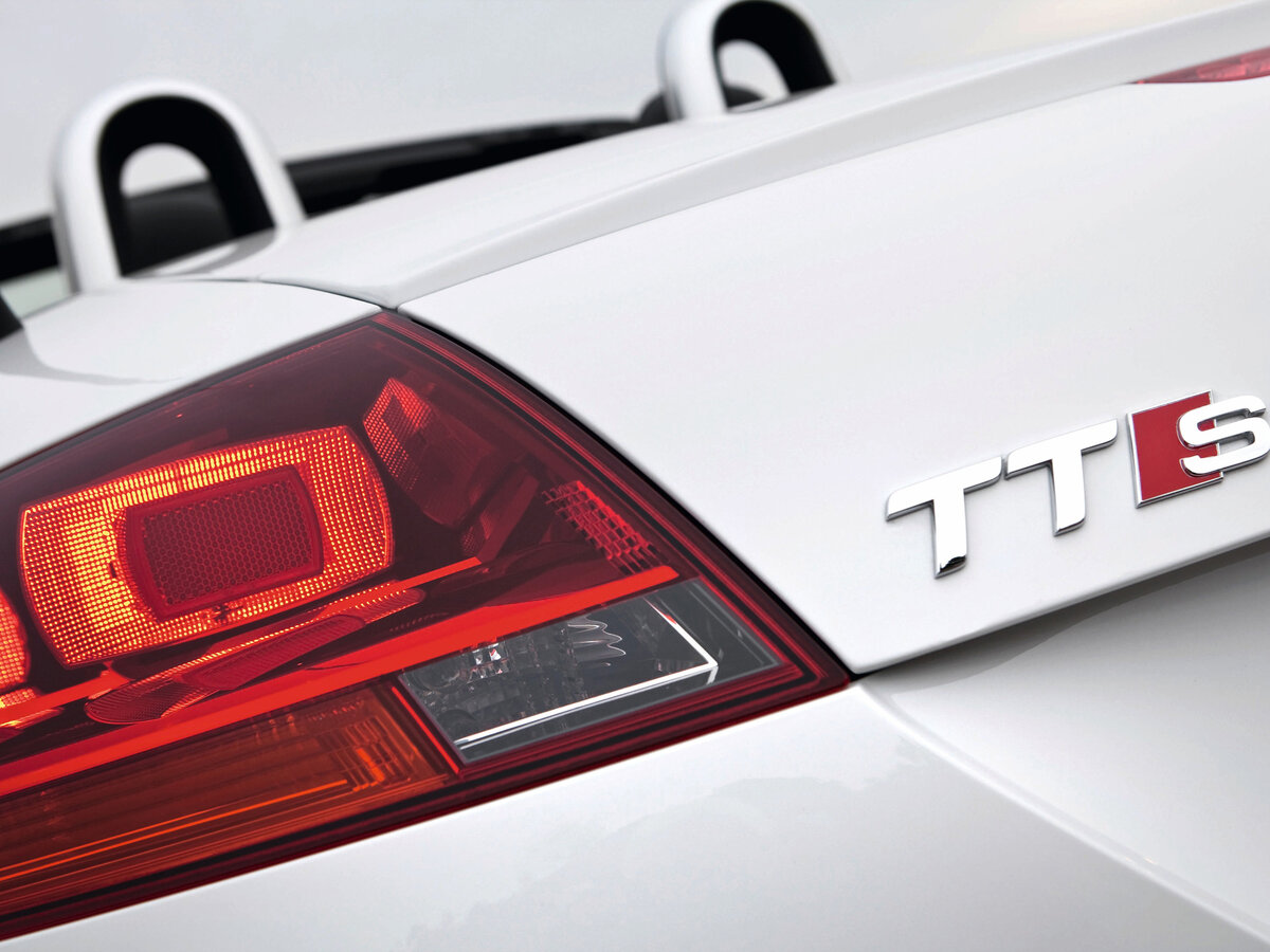 Audi TTS II (8J) Рестайлинг Родстер